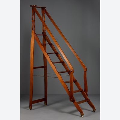 Französische Louis XVI Bibliothekstreppe