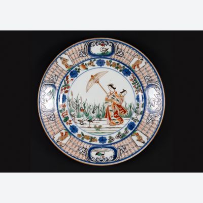 Porseleinen Pronkbord met decor van parasoldames, Japan