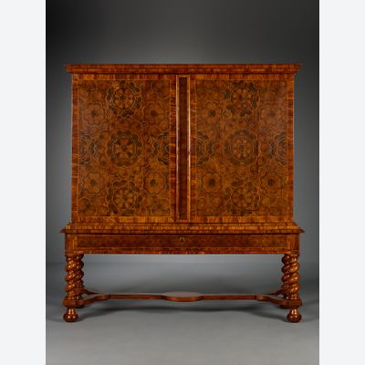 Hollands Louis XIV kruisvoetkabinet