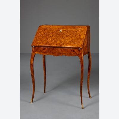 Frans Louis XV bureau en pente, J Dubois