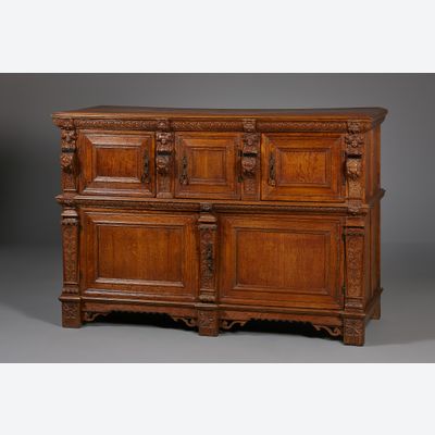 Südniederländischer fünftüriger Renaissance-Schrank