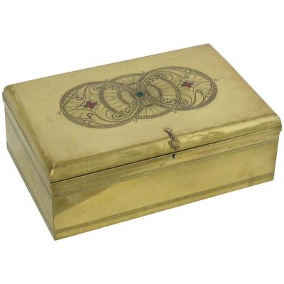 J.C. Stoffels, Dutch Art Nouveau ('Nieuwe Kunst') brass engraved chest, Onder den Sint-Maarten, ca. 1905