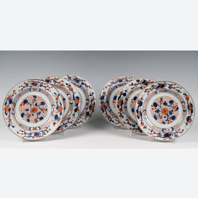 A set of six Chinese porcelain  Imari dishes