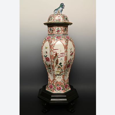 A large Chinese Famille Rose Vase