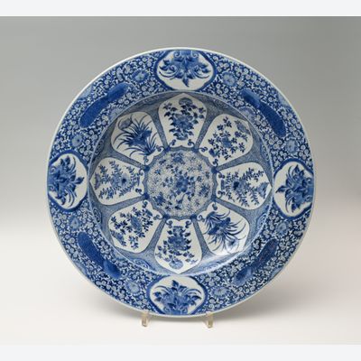 A very large Chinese porcelain dish, diameter 55 cm.