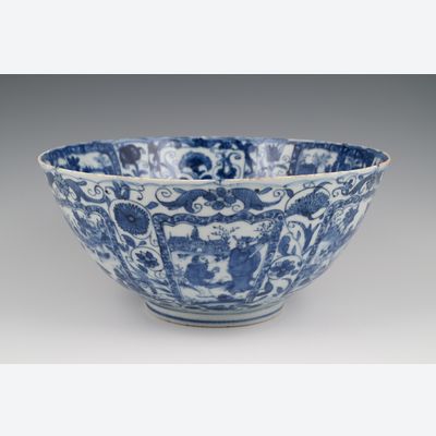 A Chinese porcelain Wanli bowl