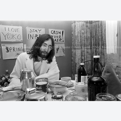 John Lennon & Yoko Ono - Peace - Kamer 902 Hilton # 15