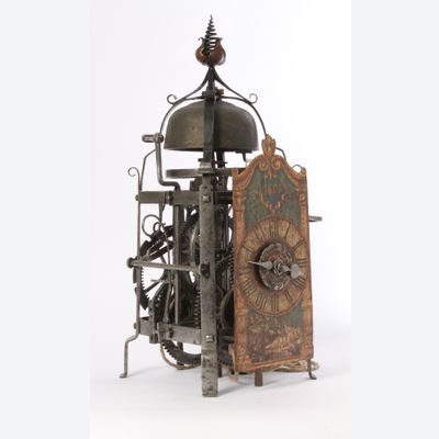 Een Zuid-Duitse ijzeren renaissance wandklok met wekkerwerk, gedateerd 1608