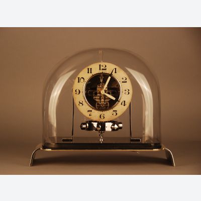 M134 Atmos Reutter 'Radiologie' PO1,  skeleton dial and glass dome, J.L. Reutter nr. 2253, France ca. 1930.