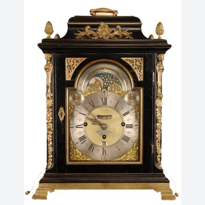 BR04 Musical bracket clock playing 4 melodies