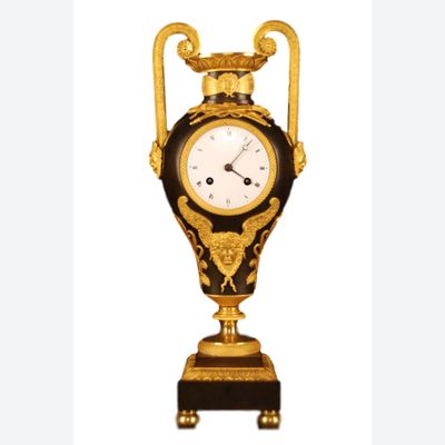 PV03 Empire Vase shape Pendulum clock