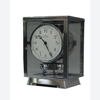 M136 Chromen art deco JL Reutter EMAILLEN WIJZERPLAAT vier glazen Atmos klok