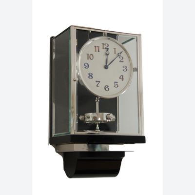 W41 Grote Art Deco JL Reutter Drie-Glazen Atmos wandklok.