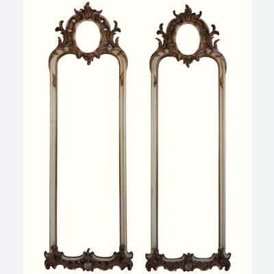 Een Paar Rechthoekige Hollandse Spiegels in  Louis XV - stijl