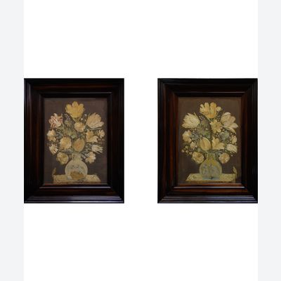Een Paar Geborduurde Stillevens van een Boeket Tulpen