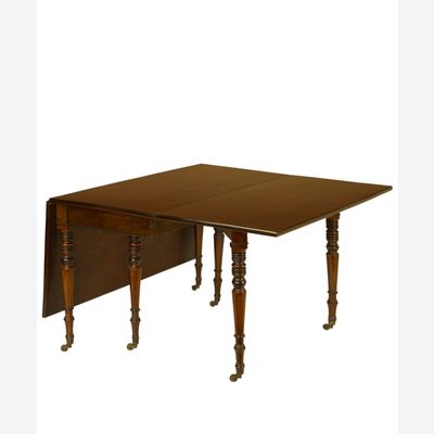 Een Uitklapbare Regency Tafel