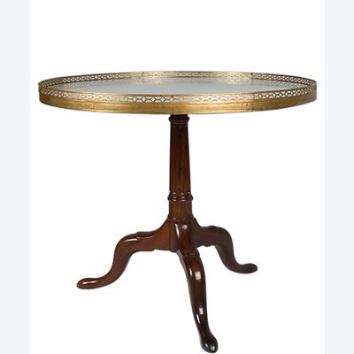 Een Louis XVI Tafel met Opklapbaar Blad