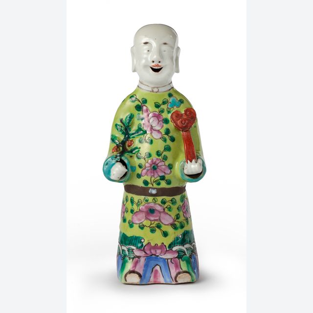 Chinese figure of a dignitary