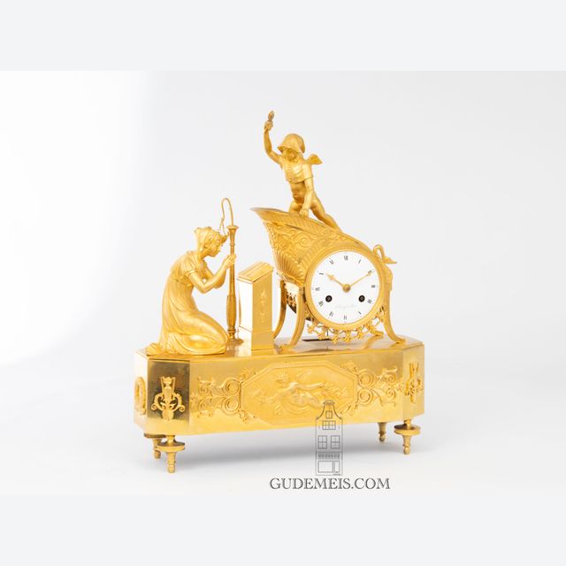 A French Empire ormolu mantel clock 'Ars Amatoria', circa 1800