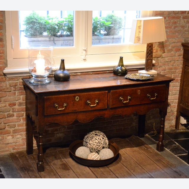 Kleine sidetable, Engeland, 2e helft 18e eeuw