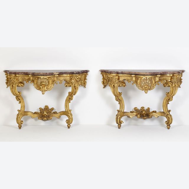 Paar deutsche vergoldete Louis XV Wandkonsolen
