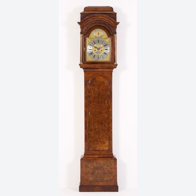 Engels George II iepenwortel staand horloge