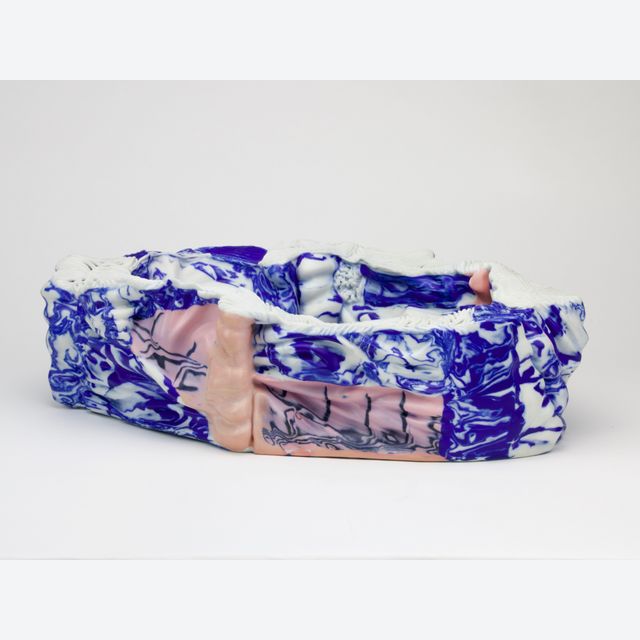 Babs Haenen (Amsterdam 1848), Porcelain table piece 'Expanding Space', in memory of Benno Premsela, 1998