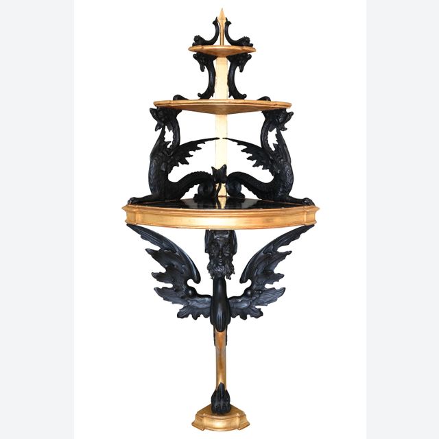 Eine dekorative Ecksäule