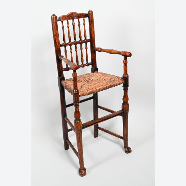 Une chaise pour enfant