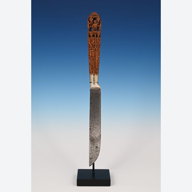 Ein extrem fein geschnittenes Palmholzmesser
