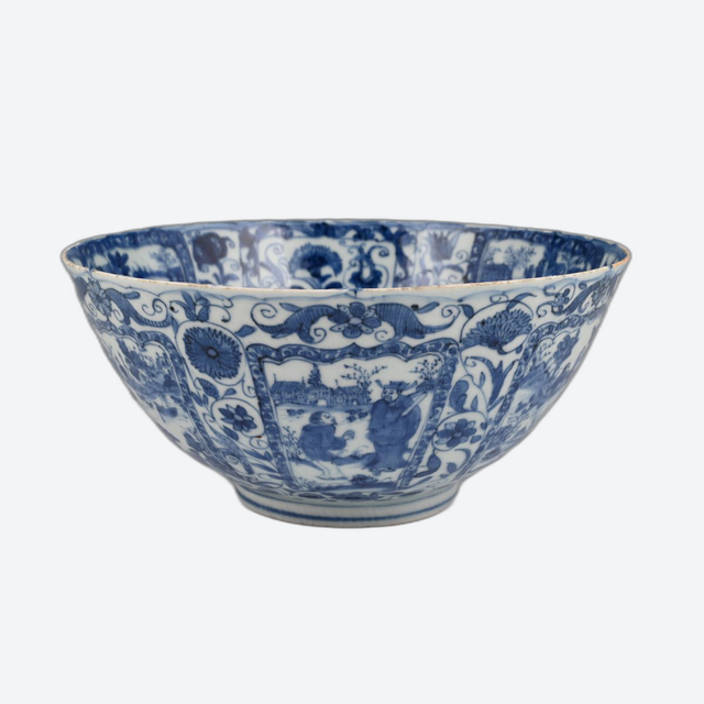 A Chinese porcelain Wanli bowl
