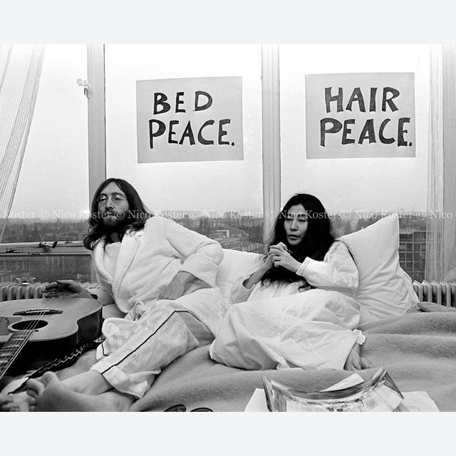 John Lennon & Yoko Ono - PEACE - Room 902 Hilton #11