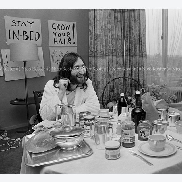 John Lennon & Yoko Ono - PEACE - Room 902 Hilton #32