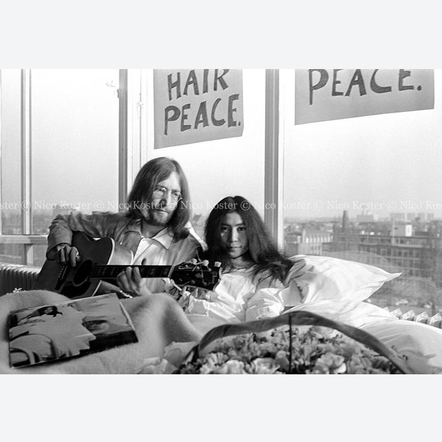 John Lennon & Yoko Ono - PEACE - Room 902 Hilton #17