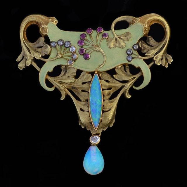 Art Nouveau Broche-Hanger