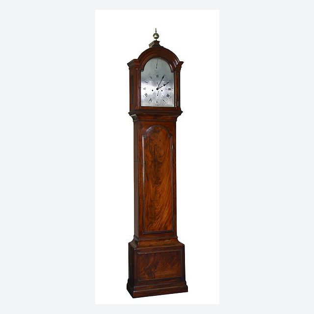 Een fraaie Engelse mahonie staande klok Dwerrihouse Berkley Square London circa 1780