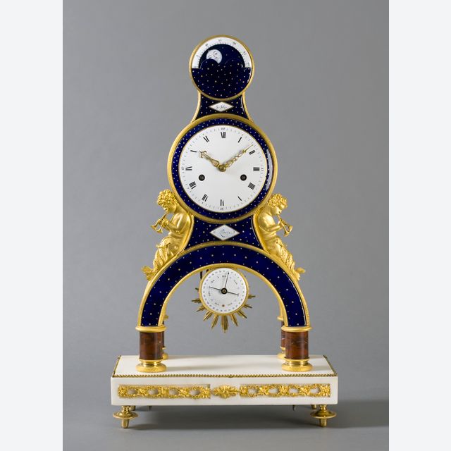 Een Franse Directoire vuurvergulde skeletpendule met email en kalender, Gaston Joly, circa 1795.
