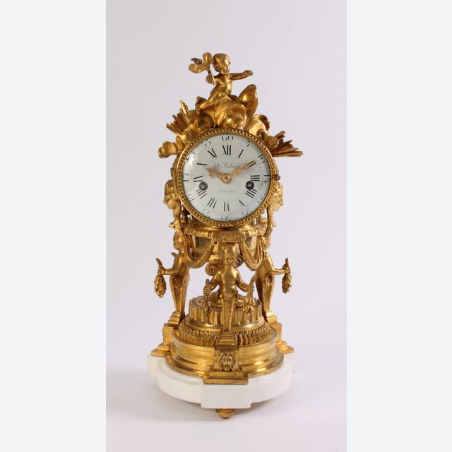 Een Franse Lodewijk XVI vuurverguld bronzen pendule J B Balthazar A Paris, circa 1770