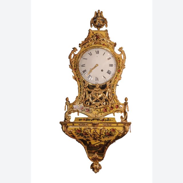 Een Zwitserse Lodewijk XVI 'vernis Martin' consoleklok met speelwerk, gedateerd 1784