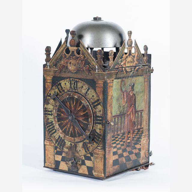 Une horloge de chambre peinte allemande très ancienne du début du XVIe siècle, vers 1580.