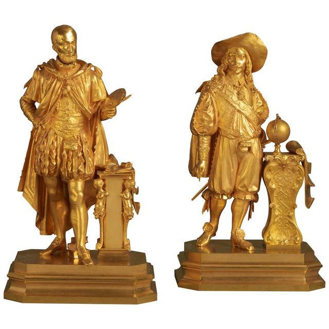 Une belle paire de bronzes dorés de style Charles X, vers 1835.