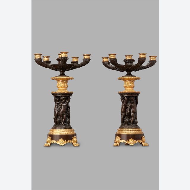 Ein schönes dekoratives Paar französischer Charles X-Kandelaber, ca. 1830