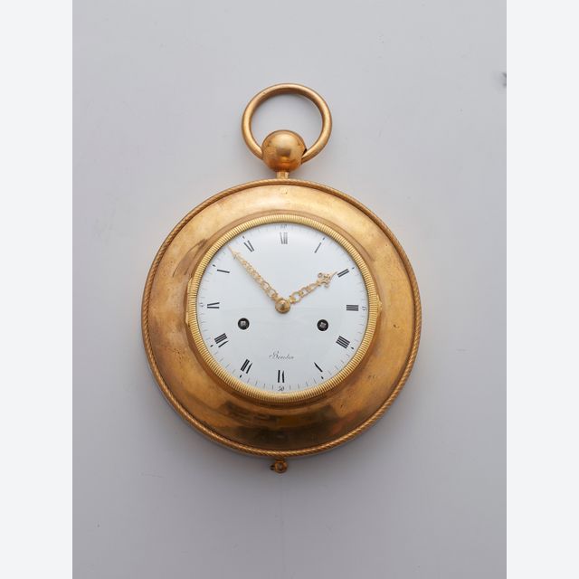 Une horloge murale en bronze doré français par Bourdier à Paris, vers 1790