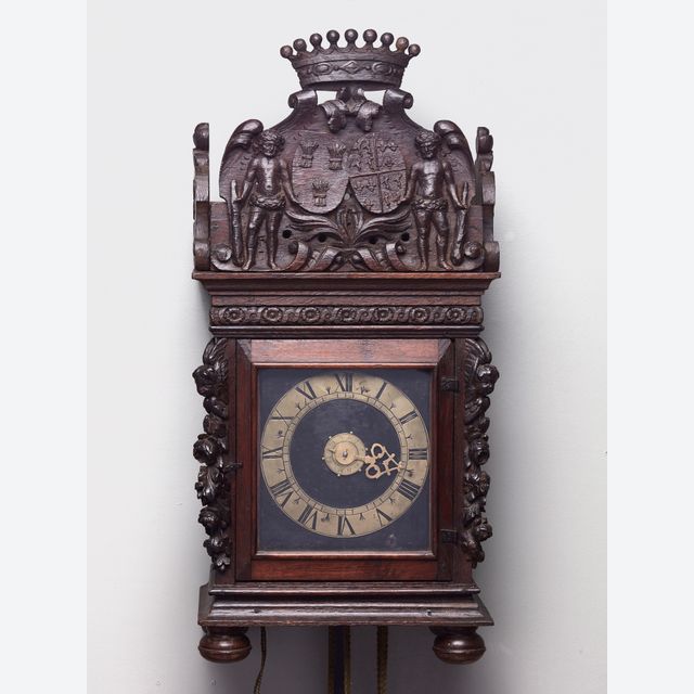 Une horloge à capot baroque belge, vers 1730