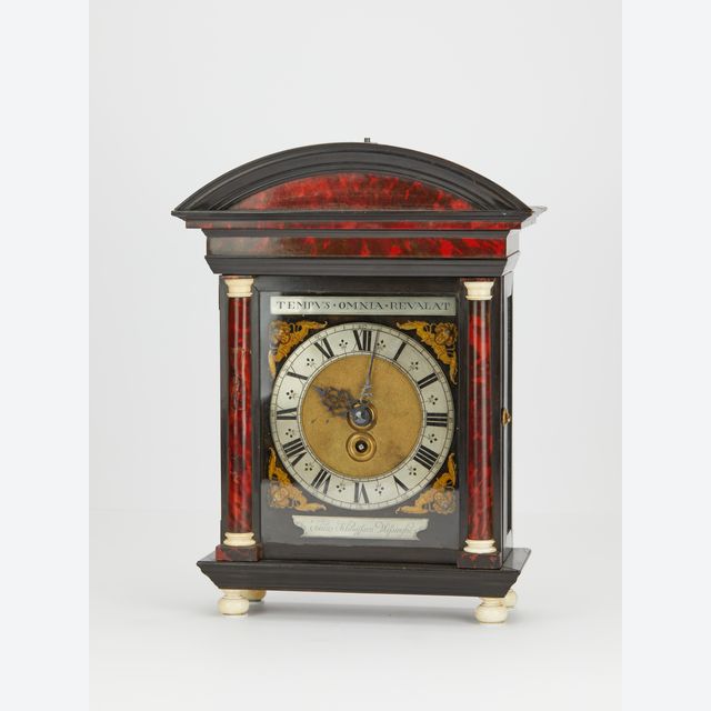 Hague clock
