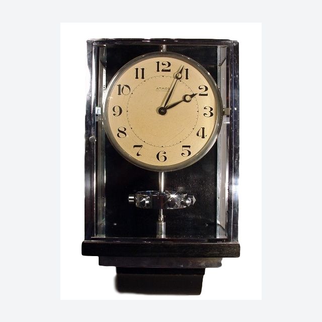 W28 Grote nikkelen Art Deco JL Reutter Drie-Glazen Atmos wandklok.