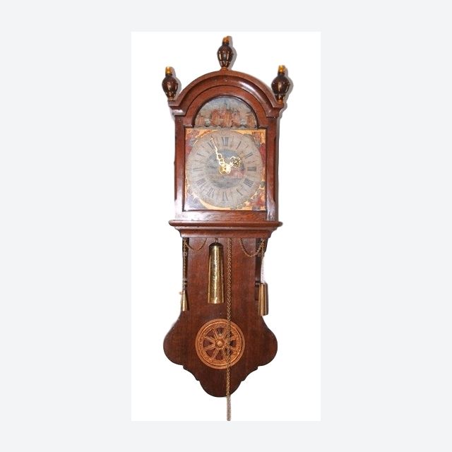 Horloge murale frisonne DW32 "Spinnekopje" avec automate de navires à bascule.