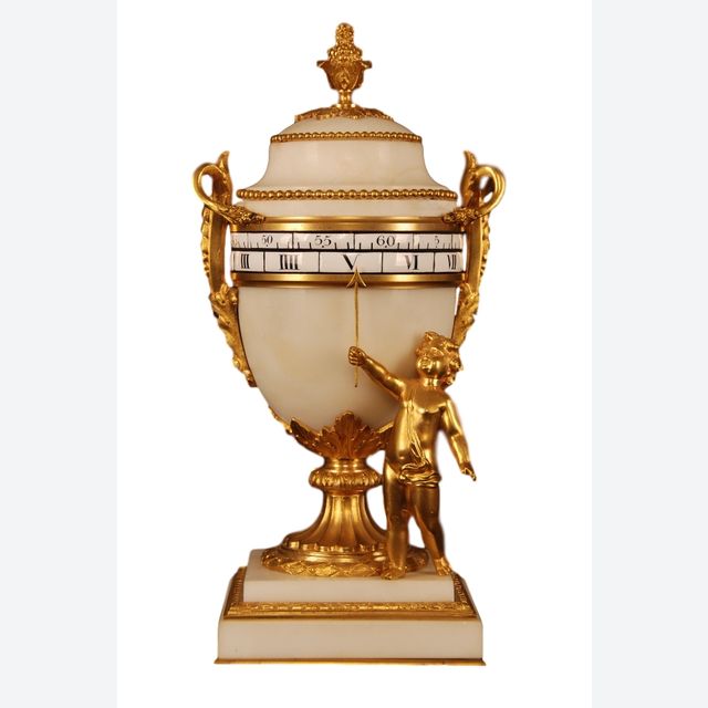 CT03 Cercles tournants mantle clock