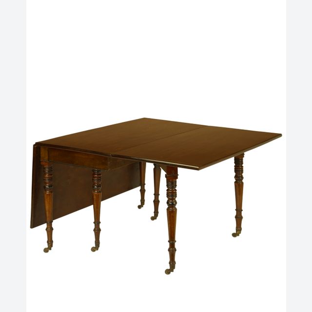 Een Uitklapbare Regency Tafel