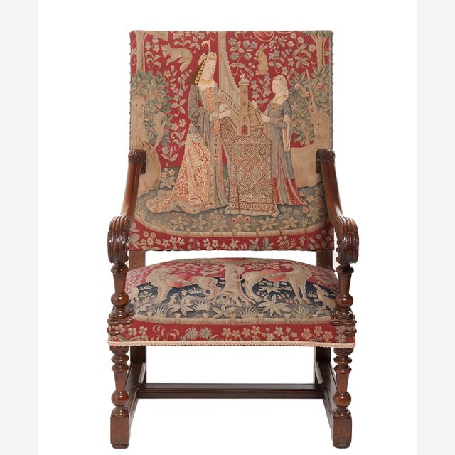 Chaise en noyer baroque